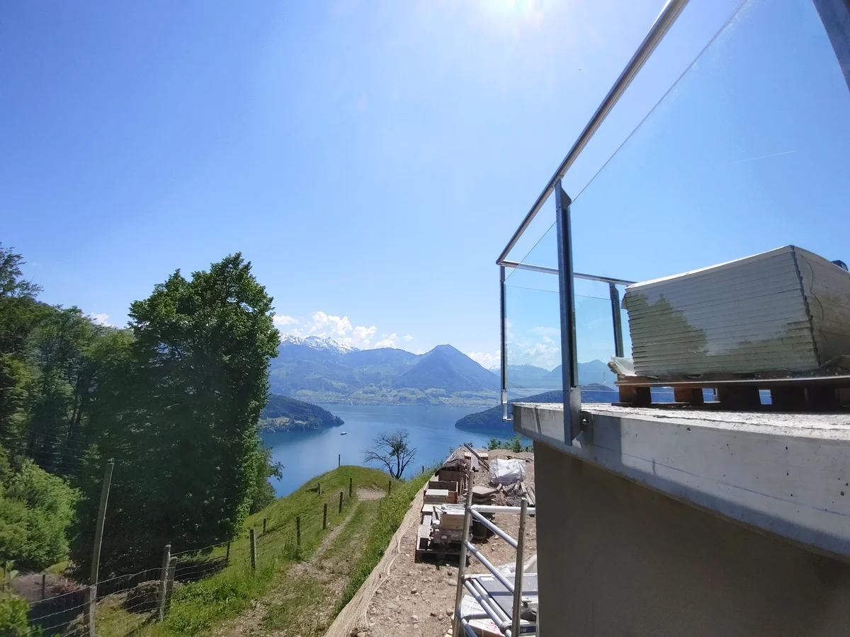 Glasgeländer Classic montiert