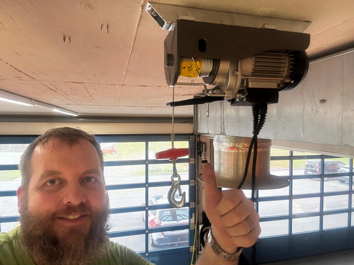 Konsolen aus Stahl nach Mass gefertigt