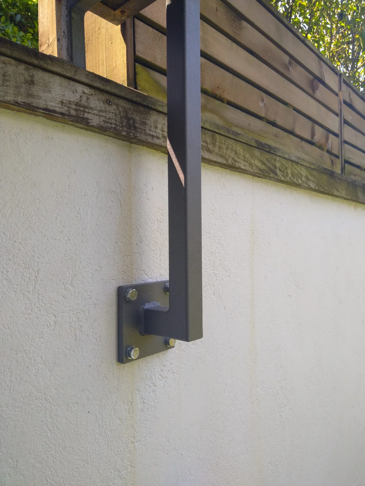 Pfosten aus Metall nach Mass